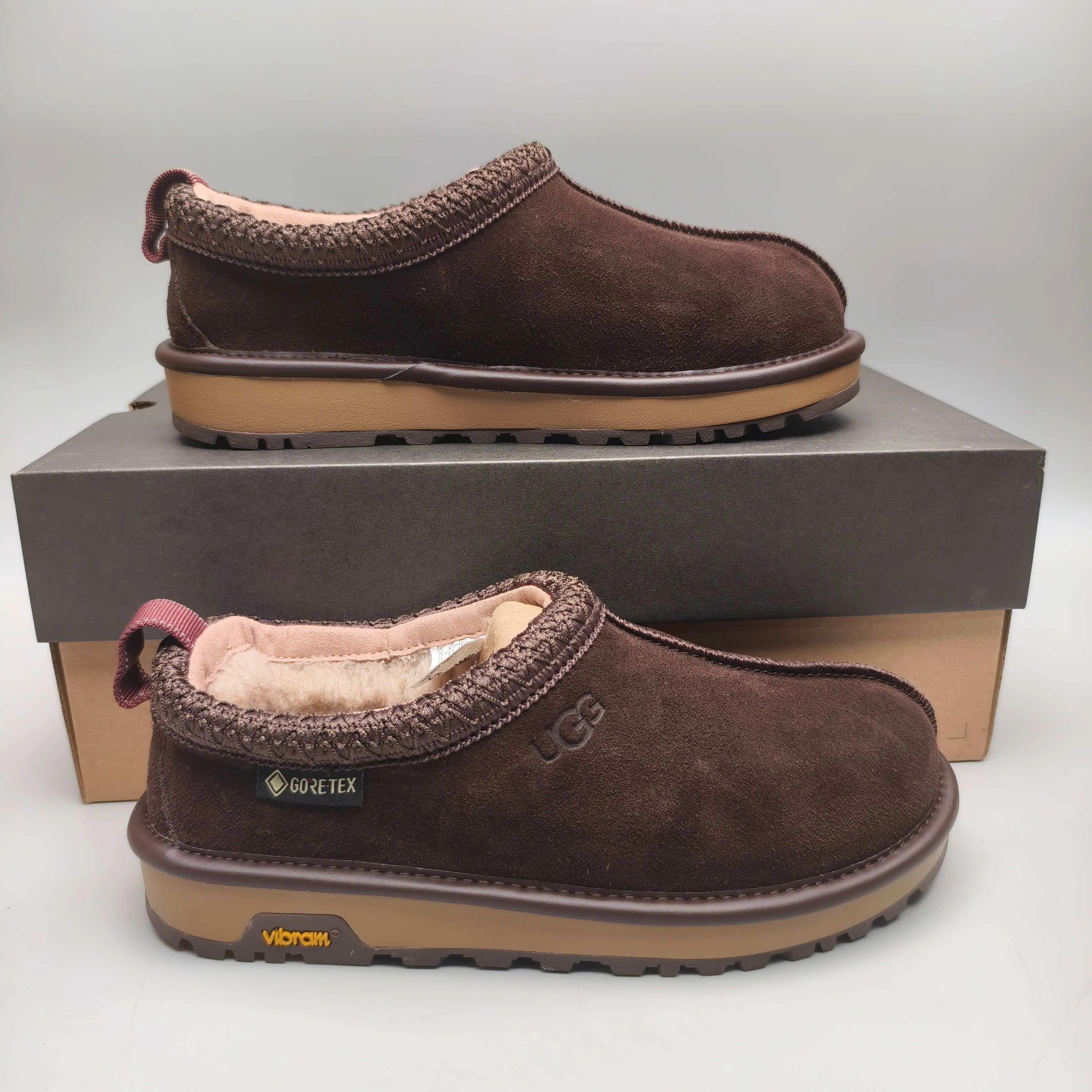 💰480 UGG sheepskin all-in-one snow boots, ethnic style casual trendy men's shoes, color: maroon, chocolate, black, matching sizes: 39-45